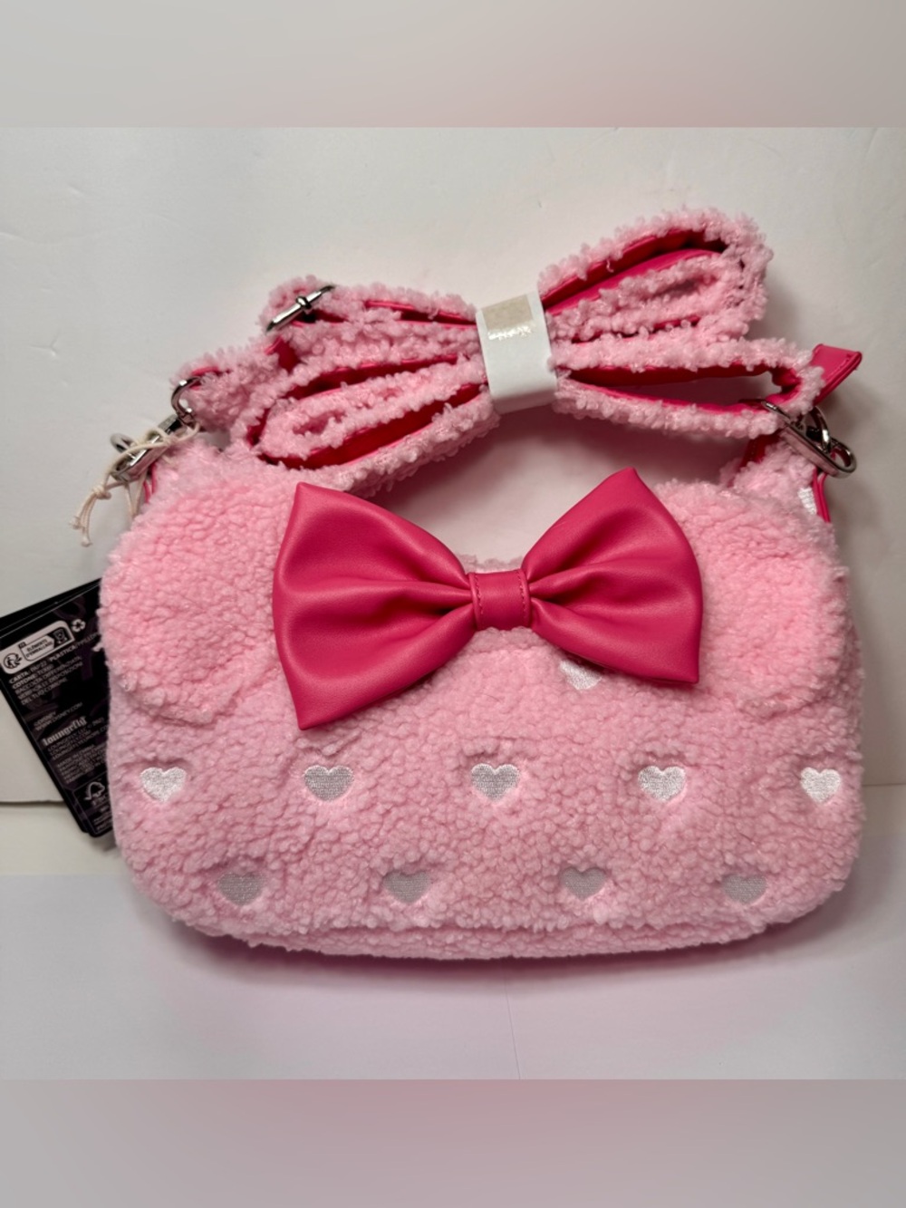 NWT Loungefly x Disney Minnie Mouse Hearts Strawberry Scented Sherpa Crossbody